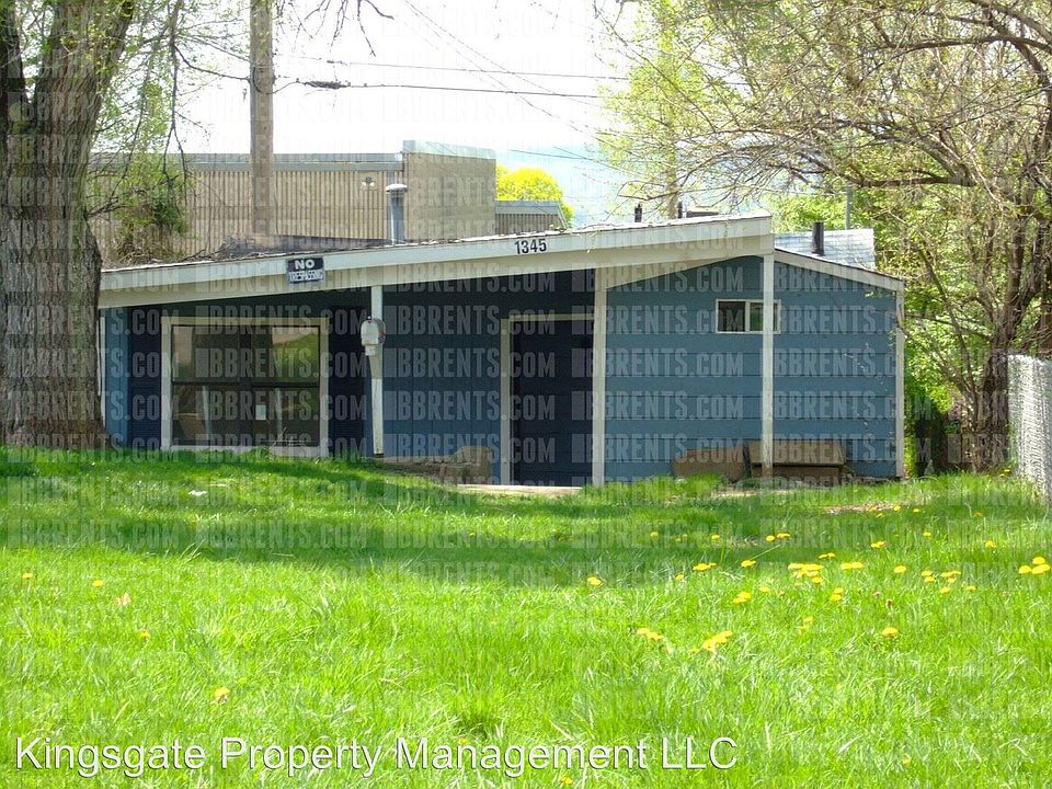 1st image of 1345 Parkamo Ave