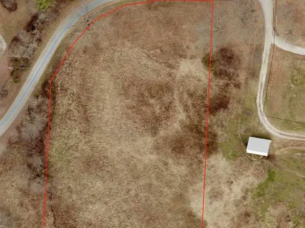 4084 Ronnie Lake Rd, Utica, KY 42376