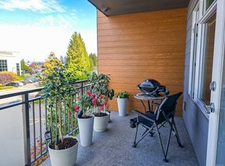 6544 Metral Dr #204, Nanaimo, BC V9T 2L8