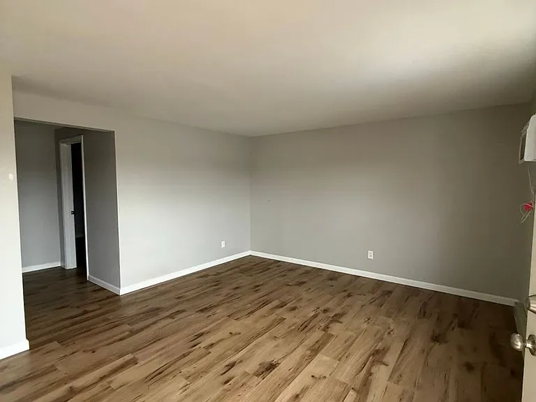 2834 Independence St — Photo 8