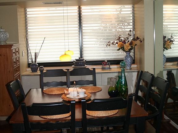 4th image of 1805 Crystal Dr APT 813S