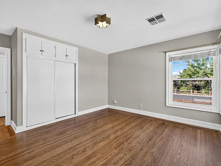 2907 Eccleston Ave — Photo 47