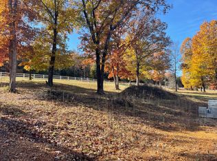 889 Lake Point Rd, Kissee Mills, MO 65680