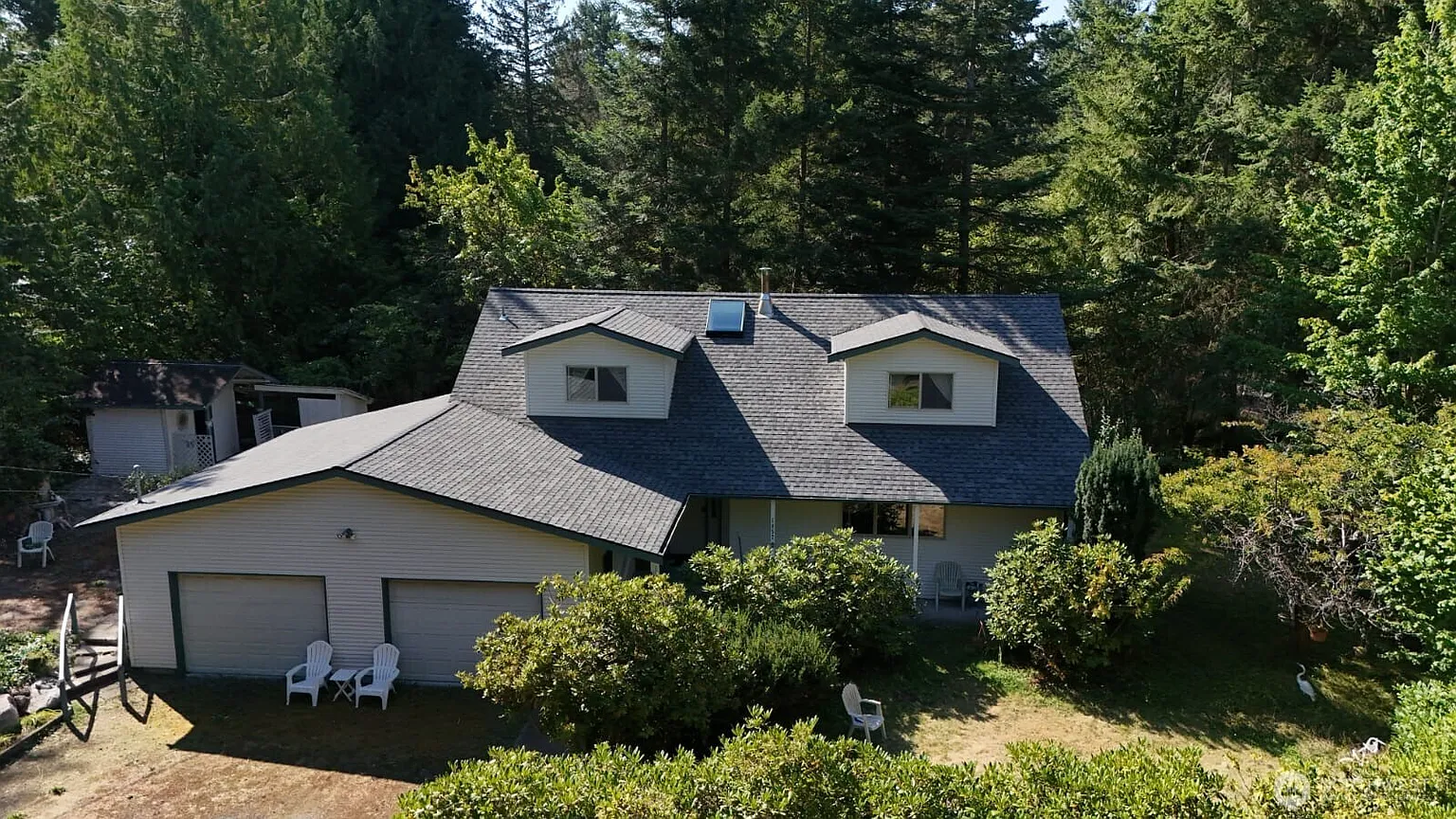1857 Washington Drive photo 1