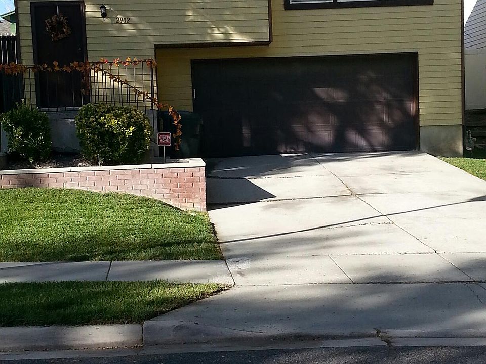 1st image of 2902 W Dunraven Dr