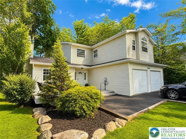113 Saint Regis Walk, Tobyhanna, PA 18466