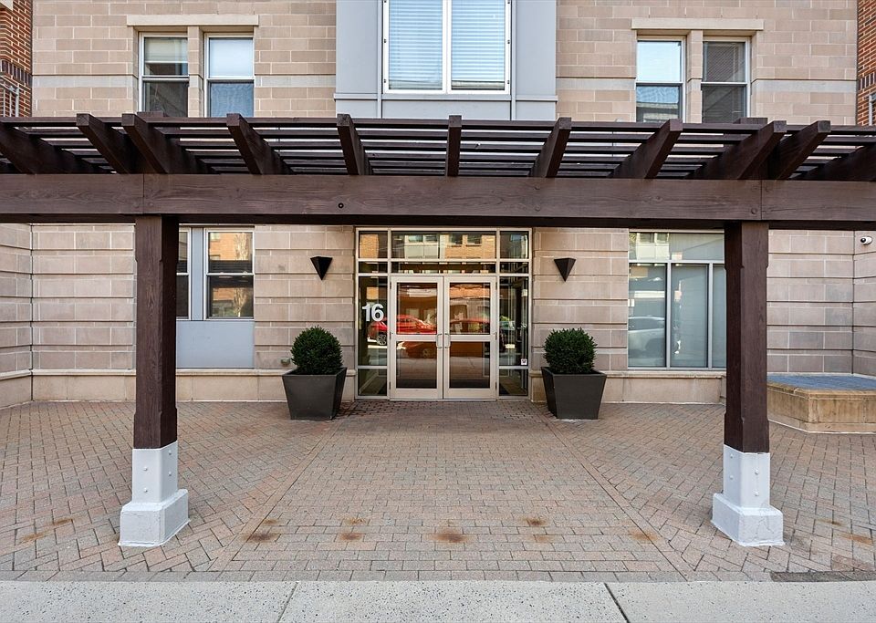 1st image of 16 Miner St #603