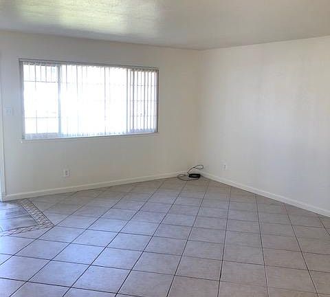4th image of 13605 Fair Oaks Blvd