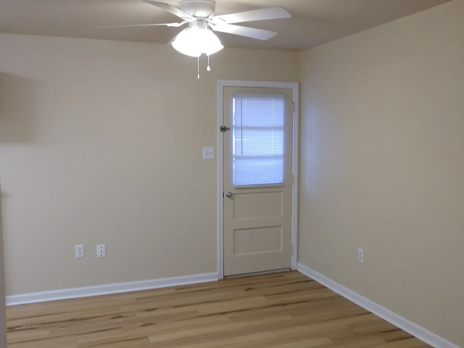 3 bed, 1450 sqft, $1,400 — Photo 4
