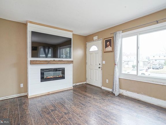 2nd image of 408 Princeton Ave