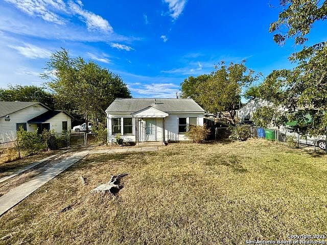 1st image of 431 Glamis Ave