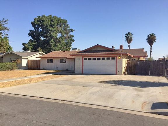 4th image of 11149 Beverly Dr