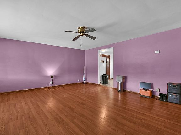 5th image of 1032 Dawsett Ave