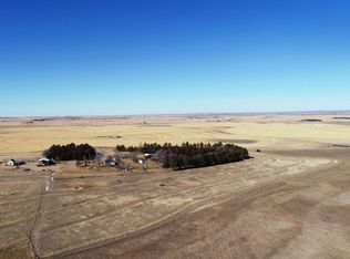 7749 S Seifer Rd, Sutherland, NE 69165