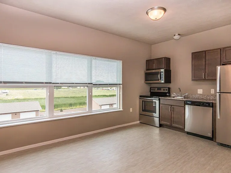 Edgerton Place Apartments — Photo 22