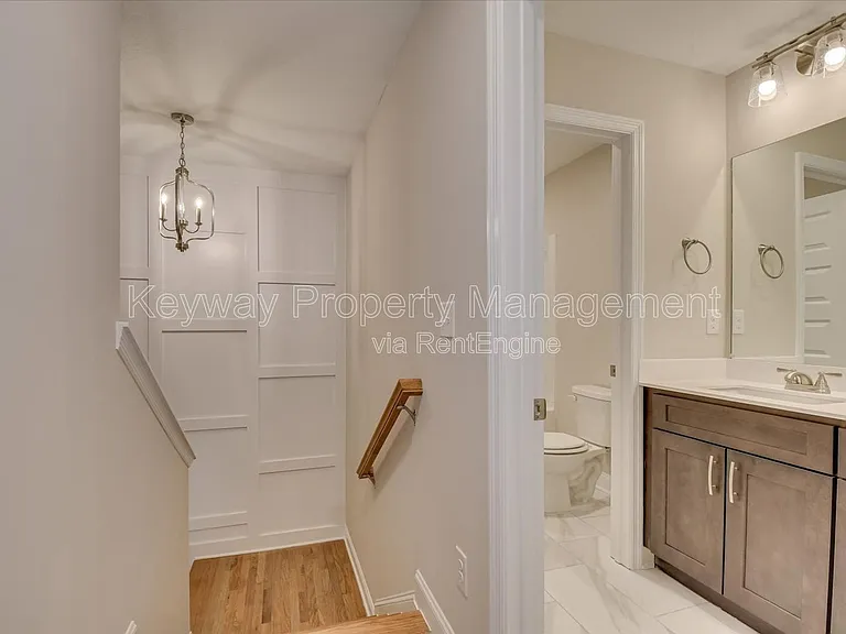 745 Bronze Way — Photo 7