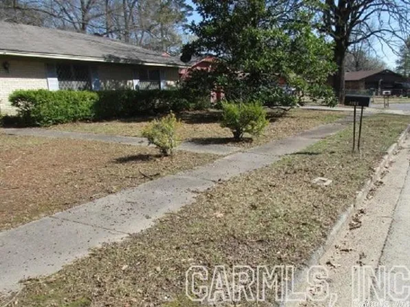 3101 Taylor Dr, Pine Bluff, AR 71603
