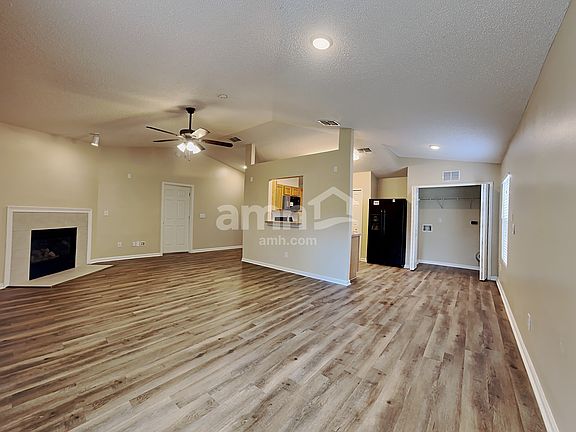 5th image of 9544 N Watershed Dr