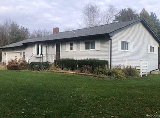 5264 Lonsberry Rd, Columbiaville, MI 48421