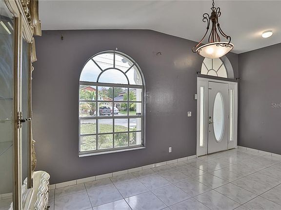 3rd image of 8014 N Hale Ave