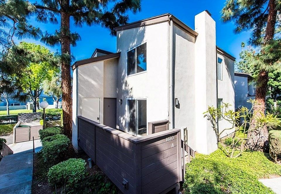 1st image of 1480 Cabrillo Park Dr APT A