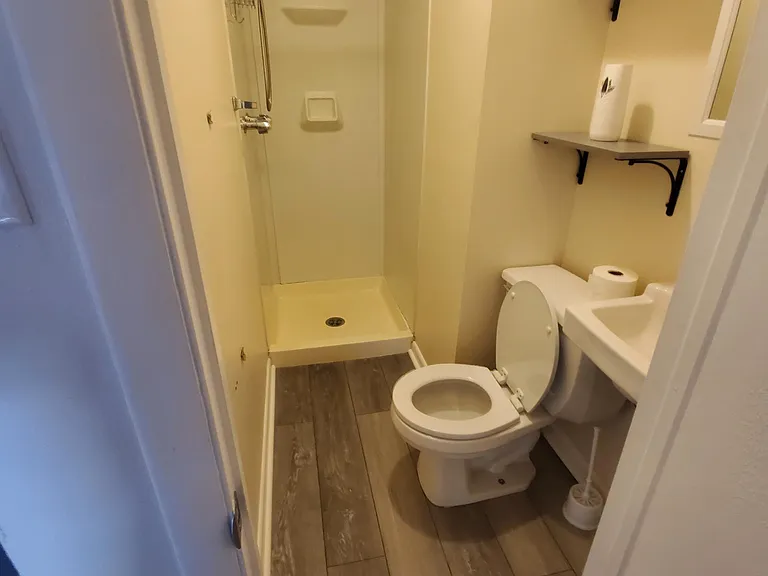2240 Cedar St #3 — Photo 4