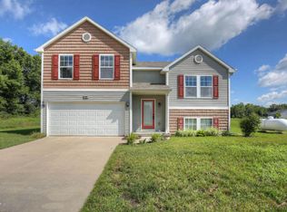 7405 Black Pine Dr NE, Cedar Springs, MI 49319
