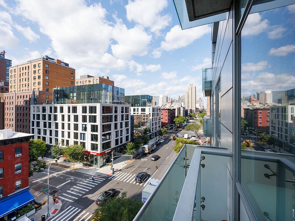 1st image of 464 W 44th St APT 7E