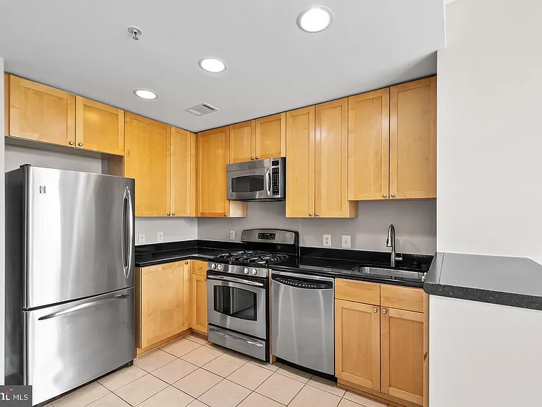 3600 Glebe Rd #330W — Photo 11