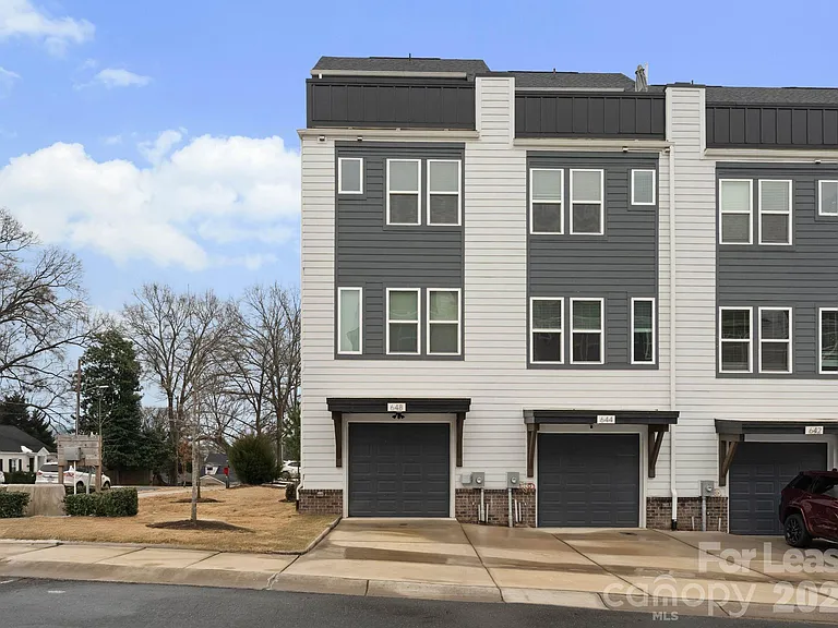 648 W End Dr — Photo 5