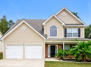 223 Millstone Dr, Hampton, GA 30228