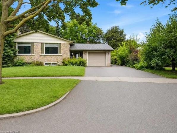 58 Tupper Cres, Kitchener, ON N2B 2X9