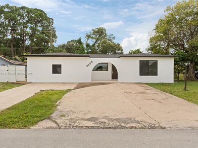 8560 Southampton Dr, Hollywood, FL, 33025