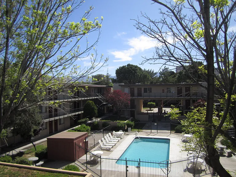 The Villas at Uptown — Photo 41