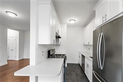 2nd image of 6109 39th Ave APT H5