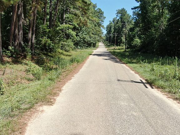 4th image of 2747 Road 2748