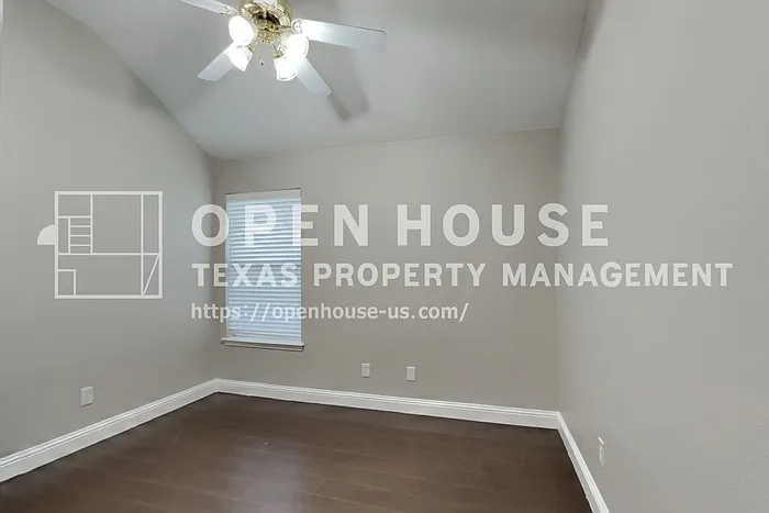 617 Creek Point Dr — Photo 15