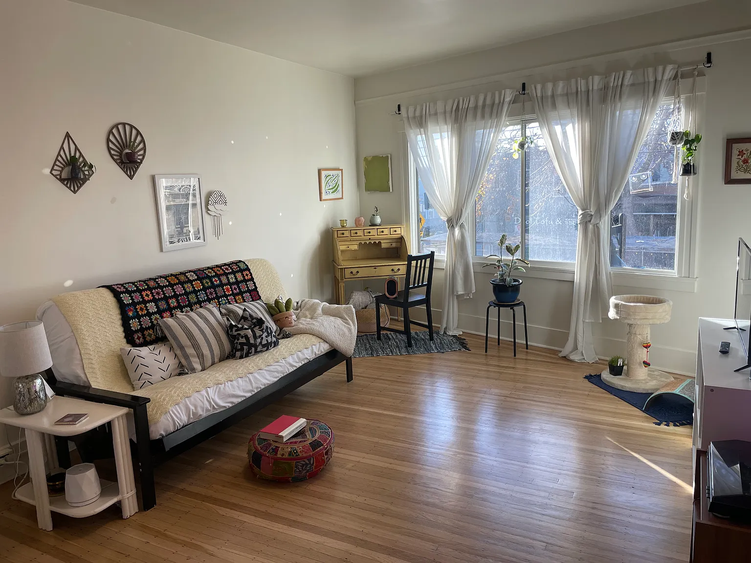1 bed, 750 sqft, $2,500 — Photo 4