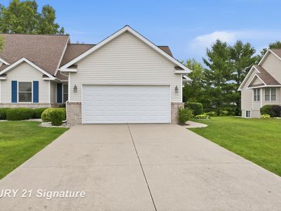 1324 Carpathian Way, Clio, MI, 48420