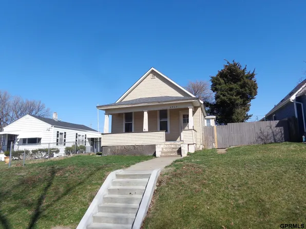 2915 S 26th St, Omaha, NE 68105