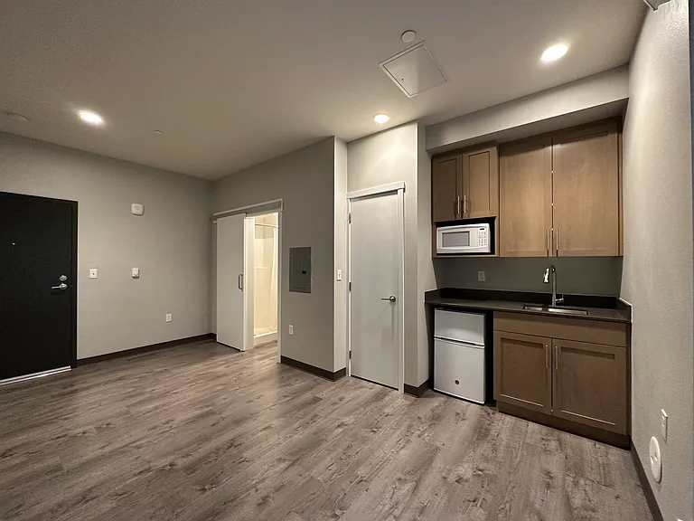 4029 Rainier Ave — Photo 35