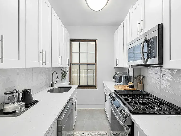 1100 Grand Concourse #4B — Photo 5
