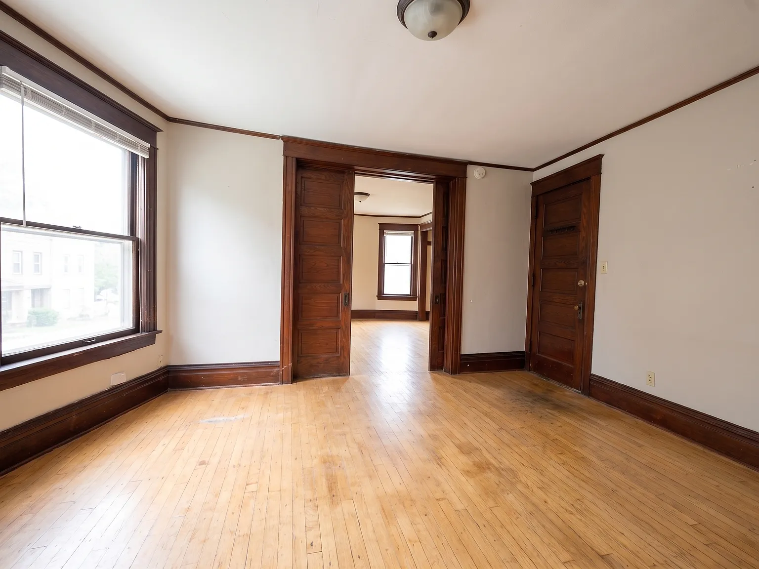 120 N Franklin St — Photo 2