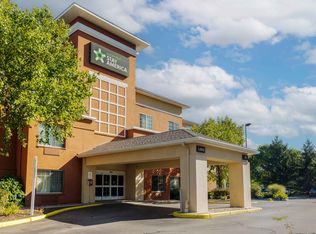 Boston - Waltham - 52 4th Ave, Waltham, MA 02451