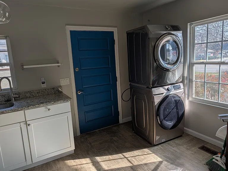 604 W Walnut Ave — Photo 10
