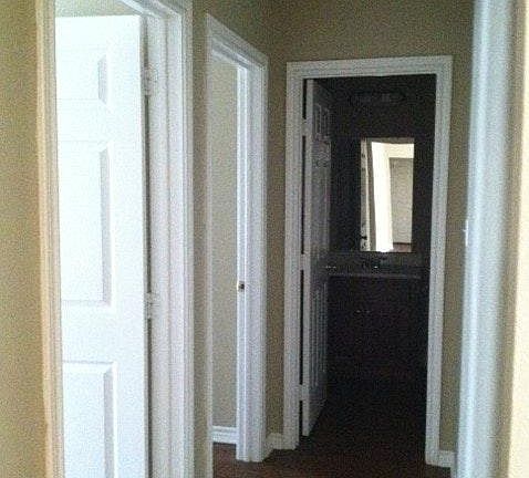4th image of 317 Village Ct