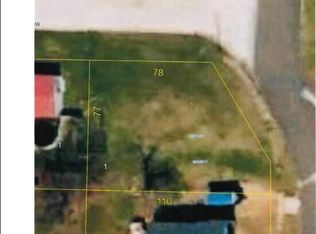 8 E Benton St, Monett, MO 65708