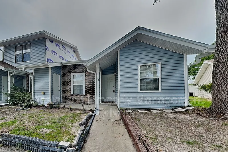 111 Hidden Arbor Ct