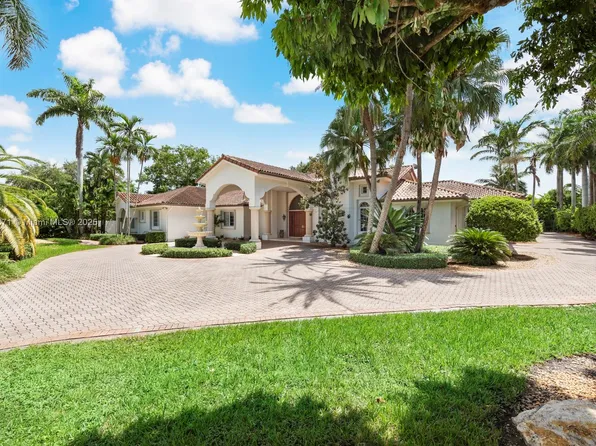 9360 SW 66th St, Miami, FL 33173