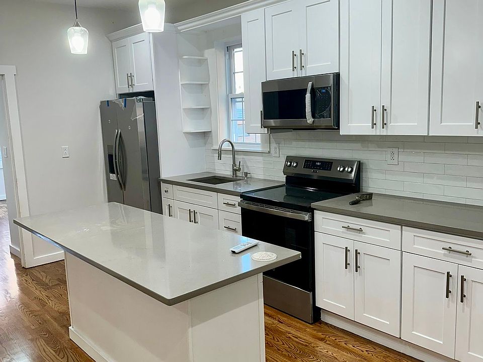 1st image of 859 E 225th St #1